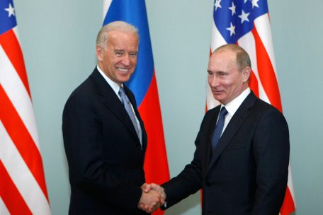 USA und Russland / Warum sich Putin nach Bidens Gipfel-Einladung ziert
