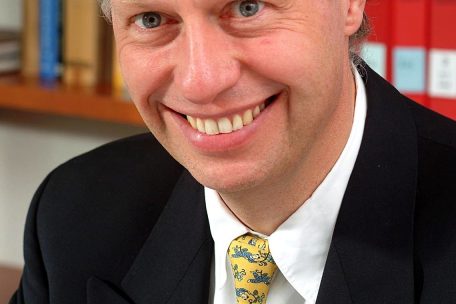 Alain Steichen: „Für Luxemburg würde ich die Initiative grundsätzlich als gut, als positiv sehen. (…) Es wird relativ einfacher werden, unsere Nicht-Steuervorteile auszuspielen.“