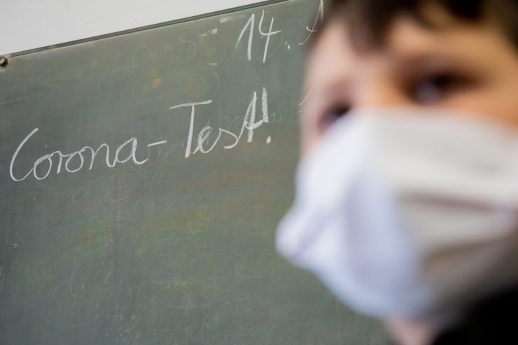 Schnelltests in Schulen / SEW-Präsident Patrick Arendt: Lehrer im Falle eines positiven Tests alleine gelassen