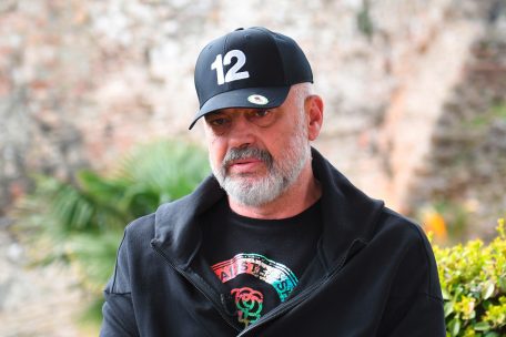 Albanien / Sozialisten nach ersten Teilergebnissen der Parlamentswahl vorn