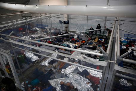 Problemfeld Migration: Die Unterkünfte, gerade für Kinder, sorgen für Empörung