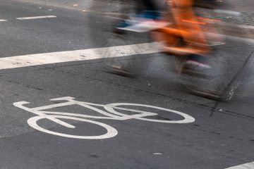 Polizei / Fahrradfahrerin wird nach Sturz nahe Echternach schwerverletzt gefunden