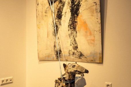 Hundehalter/Maskenhalter von Patricia Lippert