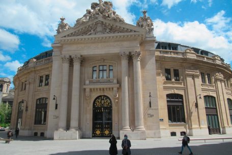 Das neue Pariser Museum des französischen Milliardärs François Pinault liegt zwischen dem Louvre und dem Centre Pompidou 
