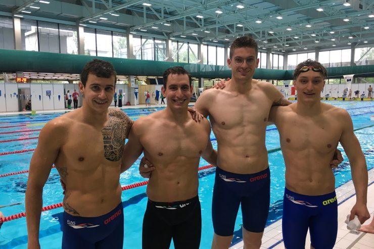 Schwimmen / Start der Europameisterschaft: Staffel-Rekord zum Auftakt