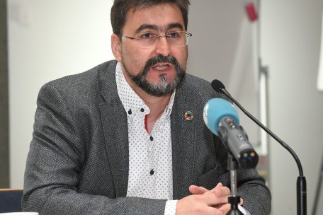 Der Ombudsmann für Kinder und Jugendliche, Charel Schmit, bemängelt, dass man in der Pandemie gegenüber jungen Menschen kaum Zugeständnisse gemacht habe