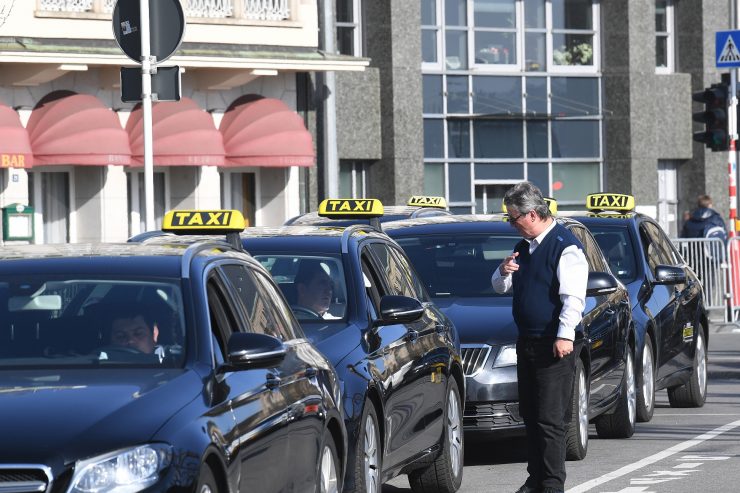 Transport / Taxiunternehmen kämpfen mit den Folgen der Corona-Krise – „Plan de maintien dans l’emploi“ soll Abhilfe schaffen