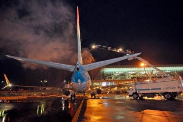 Findel / Flugzeugenteisungen belasten Gewässer