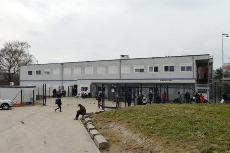 Pandemie / Gefühlsleben am Rande der Gesellschaft: Die Krise, die Liebe und die harte Wirklichkeit