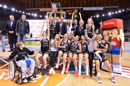 Im Jahr 2014 konnte Michèle Orban (Nr. 15) bereits einen Pokalsieg mit dem T71 Düdelingen feiern</p>
<p>