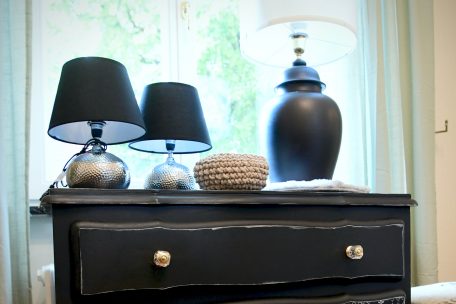 Nicht nur Deko, sondern auch Einrichtungsgegenstände finden sich im „Kuddelmuddel“