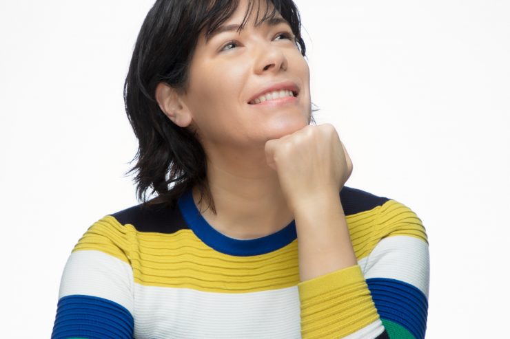 Nuit de la littérature / „Warten auf ein neues Miteinander“ – Fabienne Faust stellt Gedichtband „Hier – Ein Fehlen“ in Paris vor