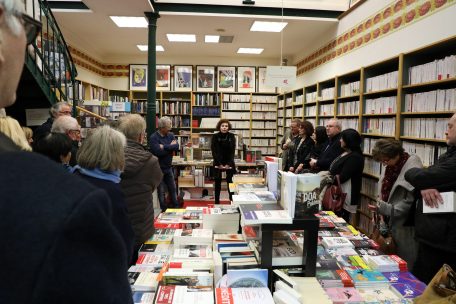 Catherine Gaeng à la librairie Alinéa lors de la publication de son premier livre sur l’affaire Lunghi/RTL/Bettel