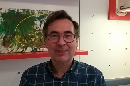 Der Escher Kinderarzt Dr. Johannes Bauer sagt, dass Eltern zum Thema Covid-Impfung bei Kindern viele Fragen haben