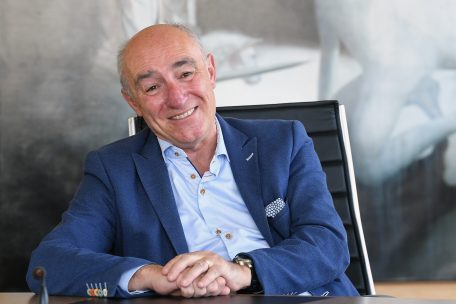 Nico Pündel / Schulische und sprachliche Herausforderungen