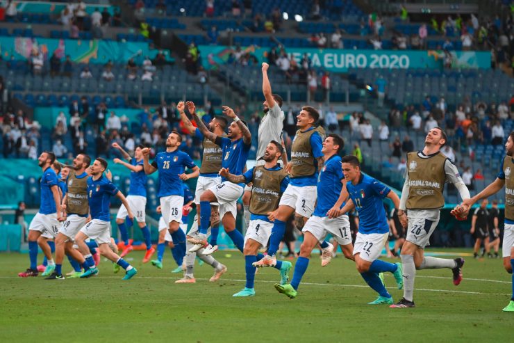 EURO 2021 / Rekordjäger in EM-Euphorie: Italien stürmt ins Achtelfinale – auch Wales weiter