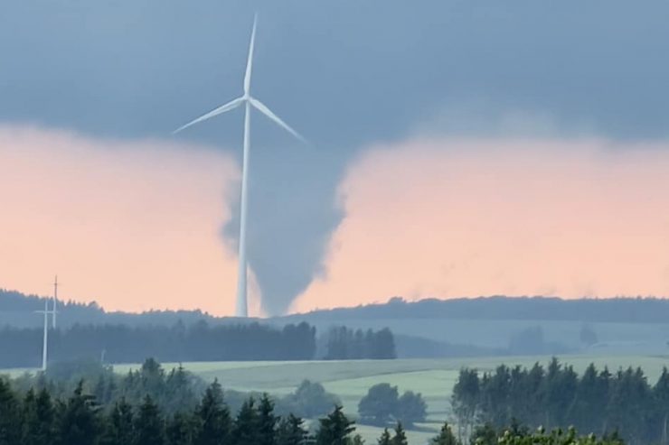 Wetterphänomen / Tornado sorgt für Zerstörung jenseits der luxemburgisch-belgischen Grenze