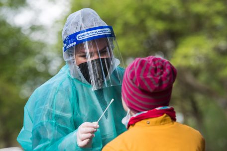 Delta-Variante / Zusätzliche Hygienemaßnahmen für Einreisende aus Großbritannien gelten bis zum 15. Juli