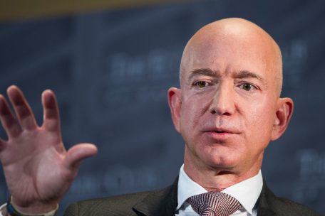 Amazon-CEO Jeff Bezos hebt bald zusammen mit seinem Bruder ab