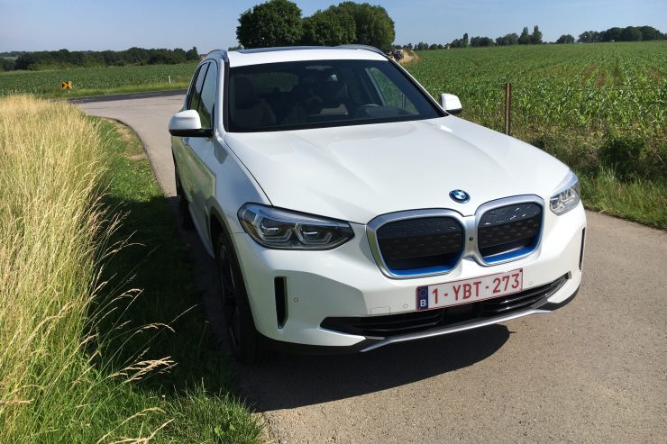 BMW iX3 im Test / Stromer mit Herz und Verstand