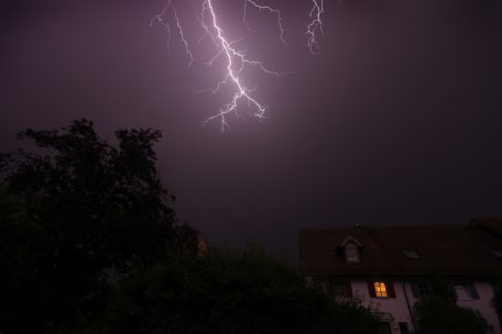 Gewitterwarnung / Meteolux ruft für Samstagnachmittag Warnstufe Gelb in ganz Luxemburg aus