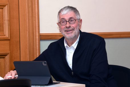 De Claude Schmit hofft, datt sech och an deenen nächste 25 Joer nach näischt un der héijer Qualitéit vun der FAL-Aarbecht ännert