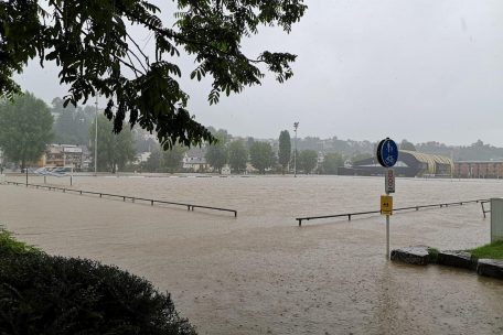 In Ettelbrück waren beide Trainingsplätze komplett überflutet, als am Donnerstagmittag wieder Starkregen einsetzte