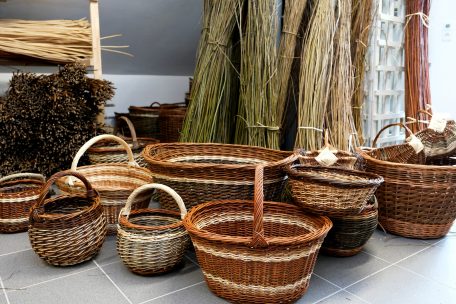 Vergessenes Handwerk   / Korbflechter: Mit den Händen schauen