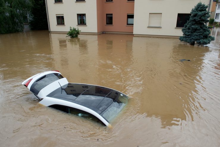 Unwetter / Die heftigen Fluten kamen auch in Luxemburg nicht überraschend: Wurde zu spät und verhalten gewarnt?