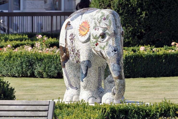 Ausstellung / Quer durch Luxemburg sind die Elefanten los