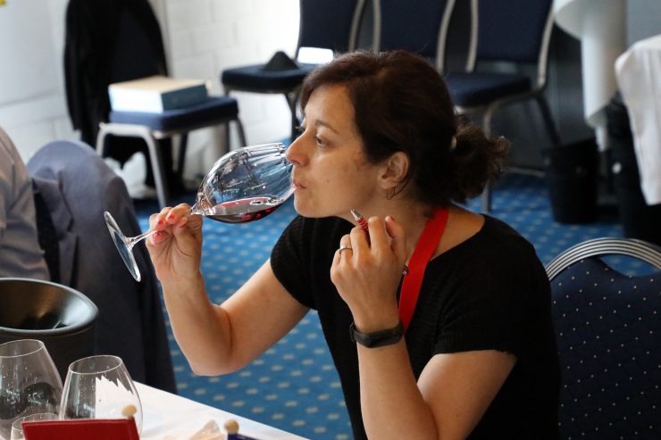 „Nur der Gaumen entscheidet“ / Unterwegs hinter den Kulissen eines der größten internationalen Wein-Wettbewerbe