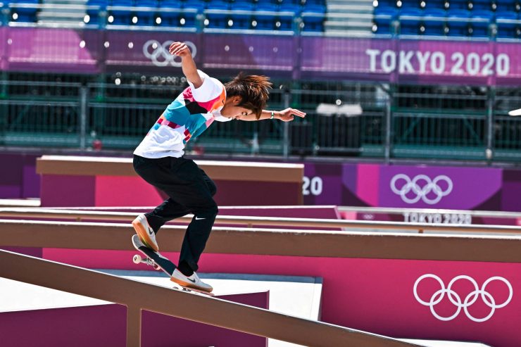 Tokyo 2020 / Musik im Ohr, Käppi, coole Tricks: Skateboard feiert Olympia-Premiere