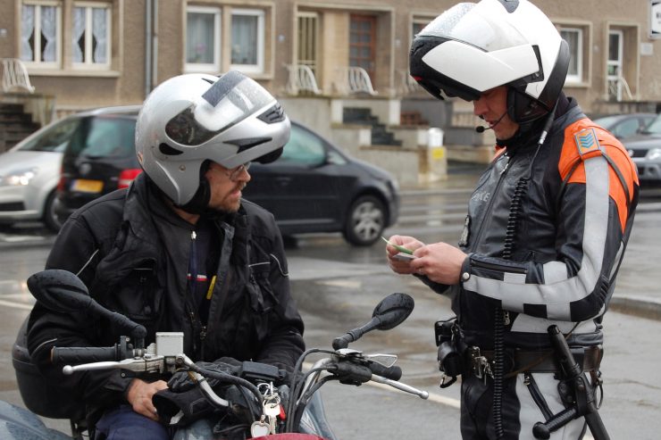 Sicherheitskampagne / Polizei vermeldet 590 Verkehrsverstöße seit Beginn der Motorrad-Saison