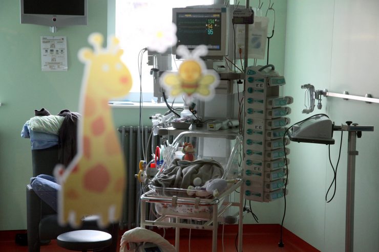 Pädiatrie / Gesundheitsministerin Lenert äußert sich zu Wartezeiten in der Kinderklinik des CHL