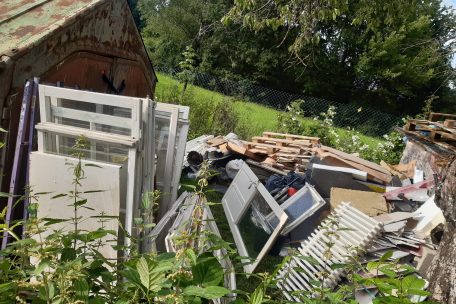 Müllproblem / Gemeinde greift ein: Ein-Jahres-Vertrag auf Bewährung für Pächter