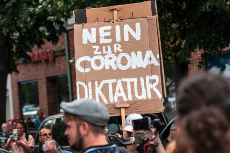 Deutschland / Kommen die „Querdenker“ unter verschärfte Beobachtung?