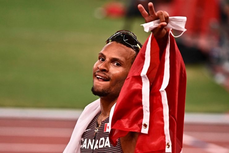 Tokyo 2020 / Kanadier De Grasse gewinnt 200-m-Gold und folgt auf Bolt