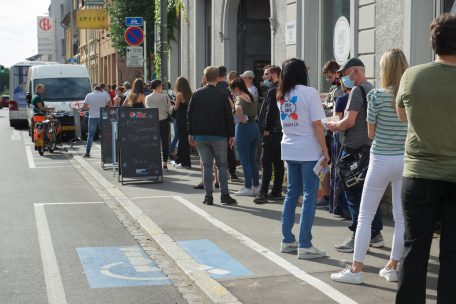 Luxemburg / Zwischen Technobeats und Nadelstichen: Die Impfparty im „Atelier“