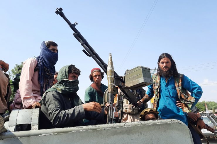 Afghanistan / Rette sich, wer kann: Taliban in Kabul, krachende Niederlage für den Westen