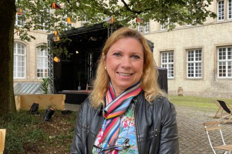 Marthy Bracke, Verantwortliche der „Cité Bibliothèque“