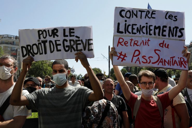 Ab dem 15. September drohen Sanktionen / Frankreich hält trotz Protesten an Impfpflicht fest