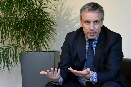 Grundschulen / Regelmäßige Tests statt Maskenpflicht: OGBL zeigt sich besorgt über Meischs „Rentrée“-Pläne