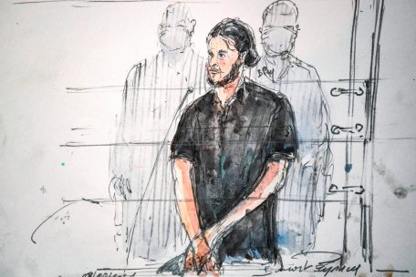 Ce croquis d’audience montre Salah Abdeslam, le principal suspect des attentats de Paris de novembre 2015