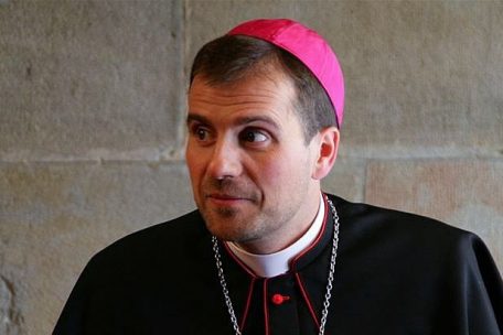 Spanien / Bischof gab Amt wegen Liebe zu Erotik-Autorin auf