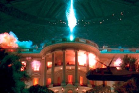 Vorbild? In „Independence Day“ werden Ikonen zertrümmert.