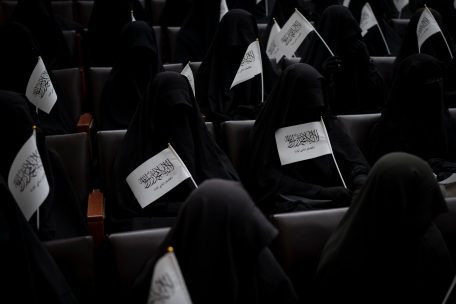 Nach Machtübernahme / Taliban verkünden Geschlechtertrennung an Afghanistans Universitäten