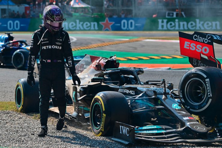 Formel 1 / Ende im Kiesbett: Verstappen und Hamilton crashen in Monza, Ricciardo siegt