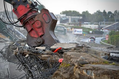 Baustelle A3 / Ran an die Brücke: Abrissarbeiten am „Ban de Gasperich“