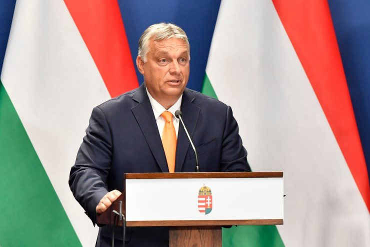 Vorwahlen in Ungarn / Die Opposition nimmt den Kampf zur Abwahl von Viktor Orban auf