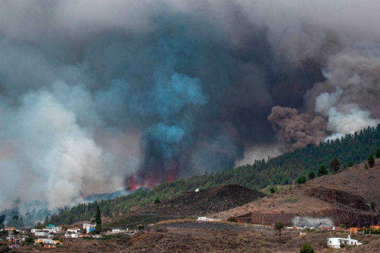 Kanaren / Vulkan ausgebrochen: Tausende Menschen auf der Flucht